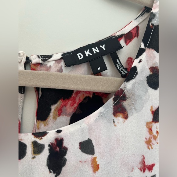 DKNY Printed Sleeveless Top - Size Medium - Picture 2 of 4